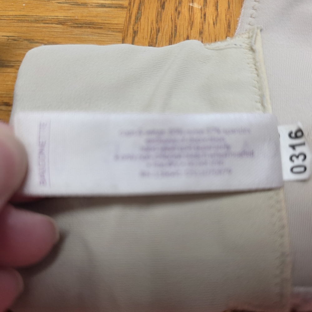 Lane Bryant Cacique Nude Smoothing Balconette Bra Size 42DD - Picture 9 of 10